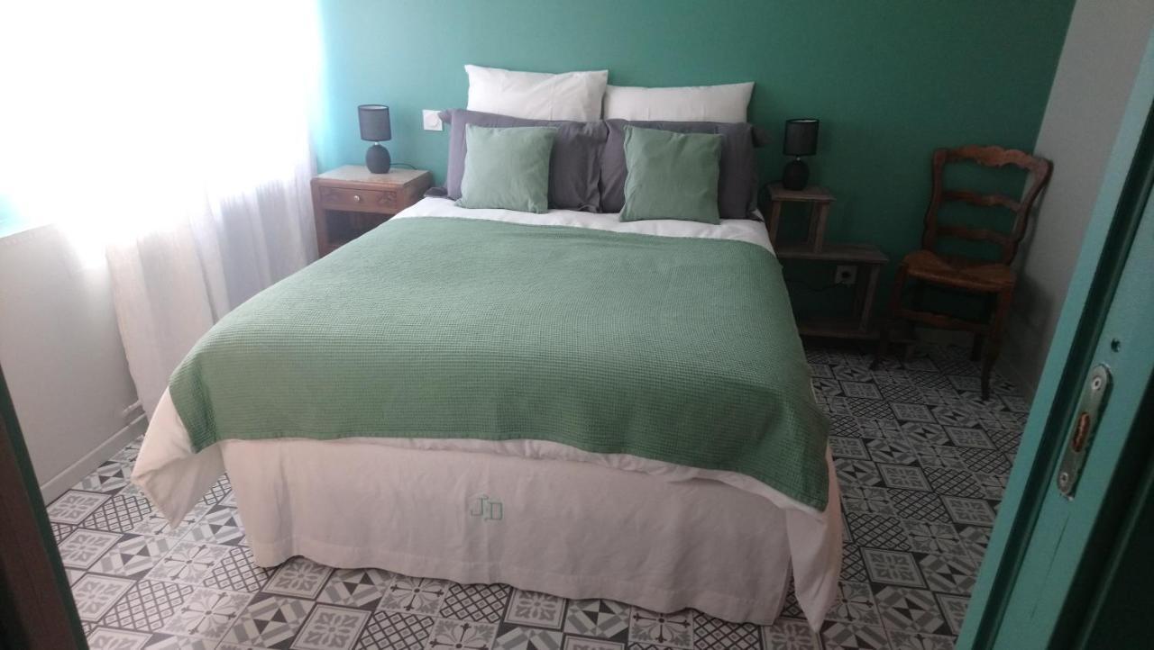 L'Esperluette En Camargue Bed & Breakfast Uchaud ภายนอก รูปภาพ